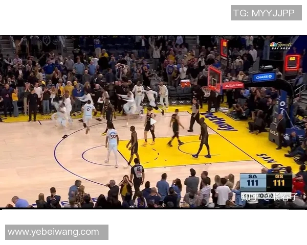 东契奇为湖人砍下49分当晚，众多NBA分析师和球迷抨击独行侠输球